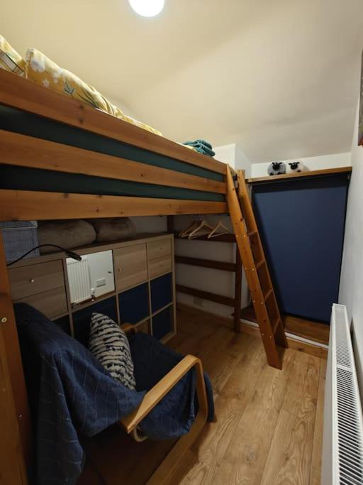 Welsh Miners Cottage Four Bedroom House Treherbert Bagian luar foto
