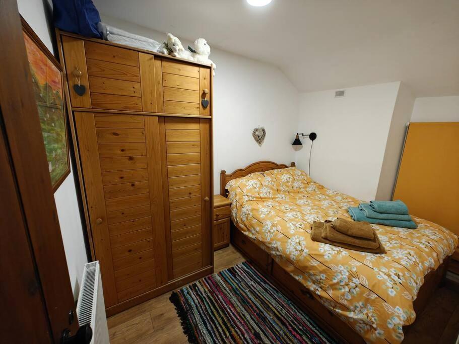 Welsh Miners Cottage Four Bedroom House Treherbert Bagian luar foto